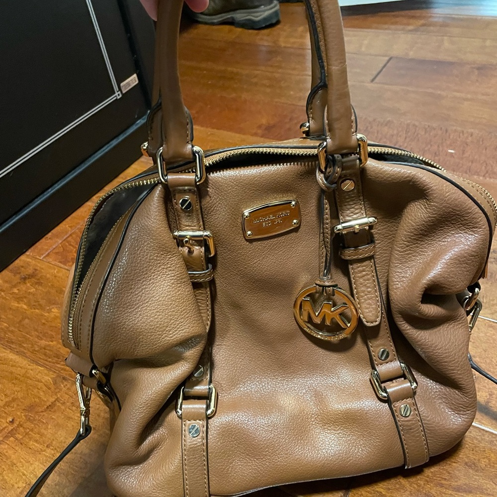 Michael Kors purse excellent condition